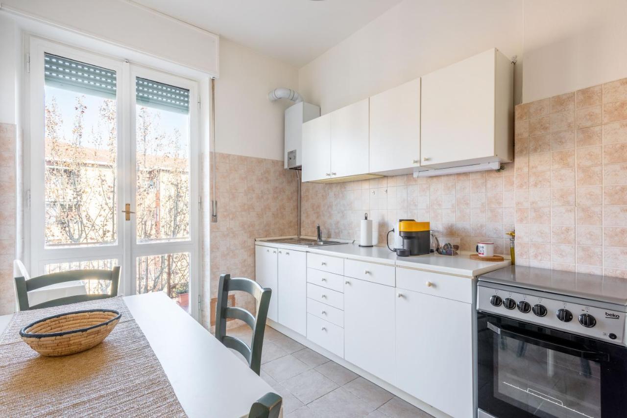 Luvi - Lorenteggio Apartment