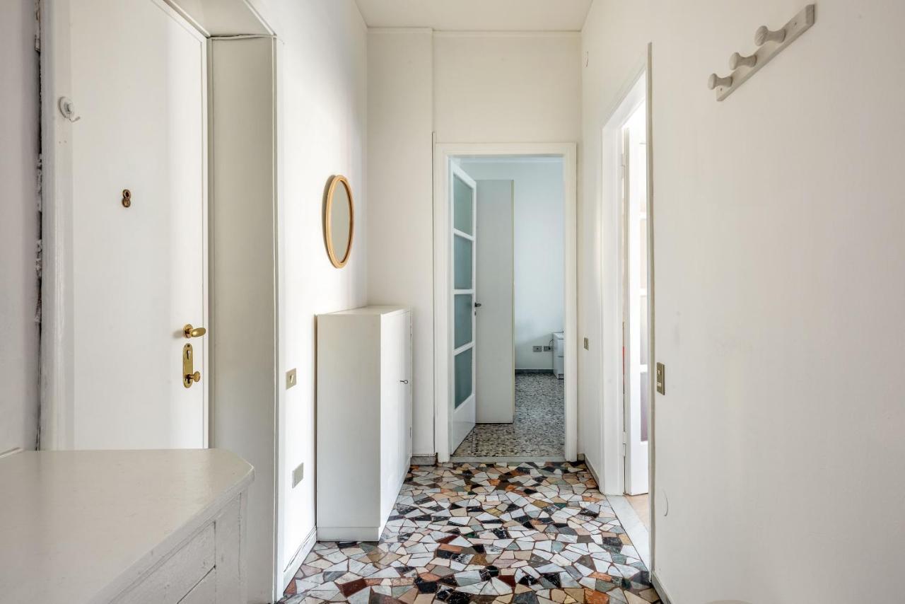 Luvi - Lorenteggio Apartment
